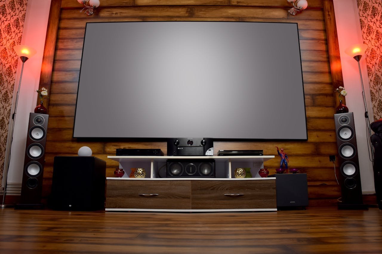 Ultimate Home Theater Experience: Reviews of TVs, Soundbars, and Streaming Devices